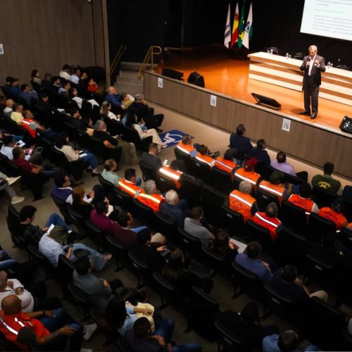Municípios do Paraná se Reúnem em Maringá para Enfrentar Impactos de Eventos Climáticos Extremos
