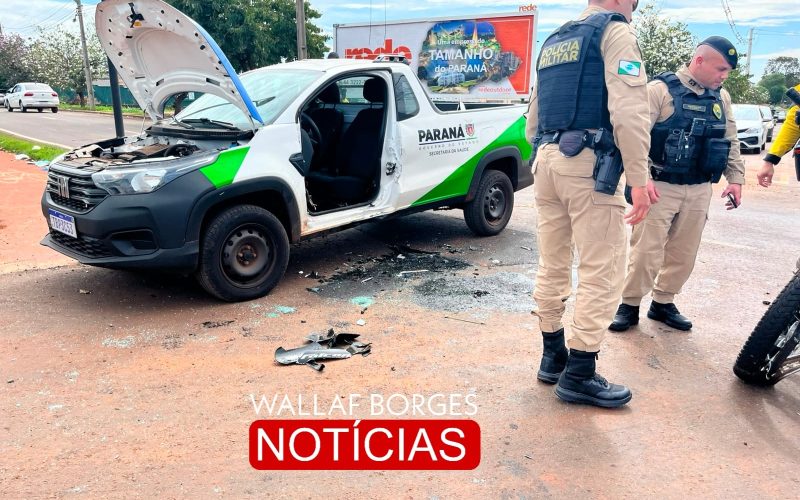 Grave acidente envolvendo carro da Prefeitura e motocicleta deixa dois feridos em Maringá