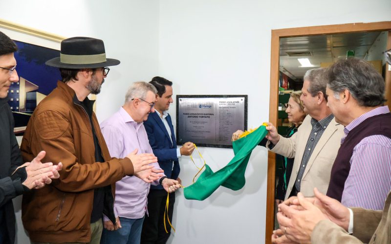Maringá inaugura fundo com cerca de 300 mil documentos eleitorais históricos no Calil Haddad