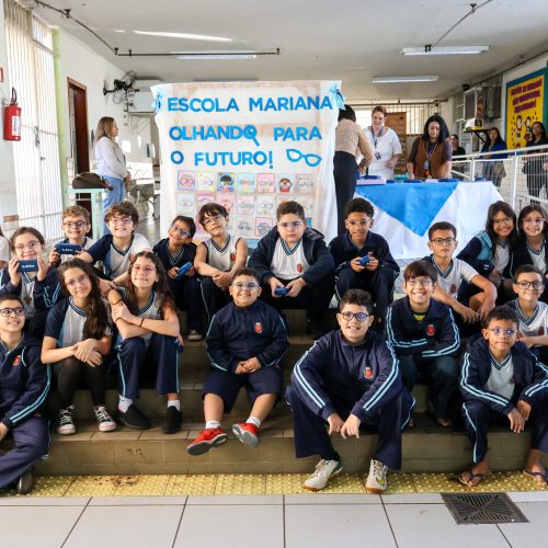 Com ação nas escolas, Prefeitura de Maringá entrega mais de mil óculos e garante novo olhar para o futuro dos alunos