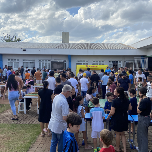 Dia dos Pais em Maringá: Escolas e Cmeis reúne famílias em celebração especial