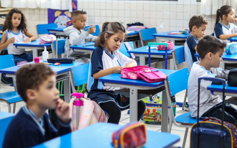 Rede municipal de Maringá abre rematrículas para 2027 nesta segunda-feira (17)