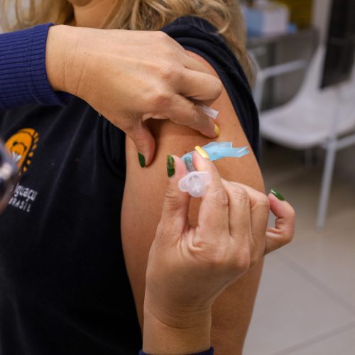 Maringá realiza abertura do ‘Dia D’ da Campanha de Multivacinação nesta sexta (21)