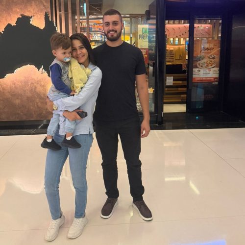 Criança convulsiona em shopping de Maringá, sofre parada cardíaca e é reanimada após massagem da mãe e orações de pessoas: ” Vi meu filho sem vida”