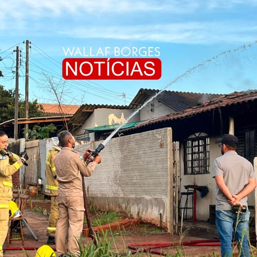 Incêndio destrói casa no Conjunto Itaparica em Maringá; temperatura pode ter chegado a 800°C