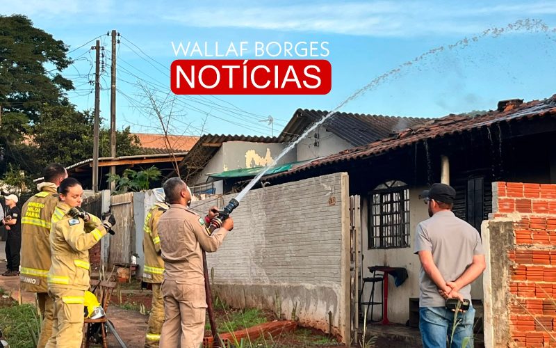 Incêndio destrói casa no Conjunto Itaparica em Maringá; temperatura pode ter chegado a 800°C