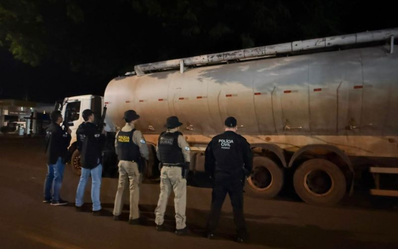 Esquema Familiar: Trio é Preso em Flagrante Tentando Desviar Carga de Ração em Palotina