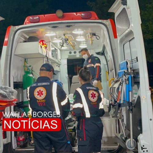 Acidente grave entre carro e moto em Floresta deixa motociclista com fratura exposta; vítima é levada ao HU de Maringá