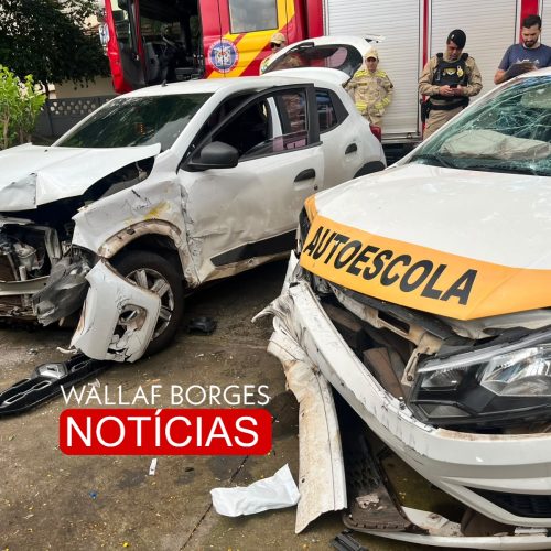 PEDESTRE É ATROPELADA NA CALÇADA APÓS  COLISÃO ENTRE DOIS CARROS NA ZONA 7 EM MARINGÁ