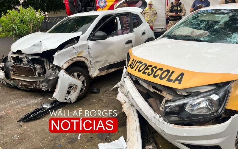 PEDESTRE É ATROPELADA NA CALÇADA APÓS  COLISÃO ENTRE DOIS CARROS NA ZONA 7 EM MARINGÁ