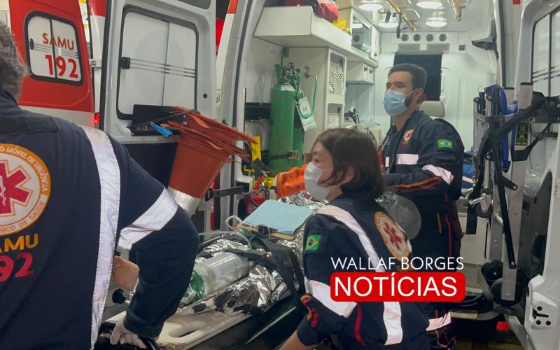 Jovem de 18 anos fica ferida em acidente entre carro e moto em Santa Zélia