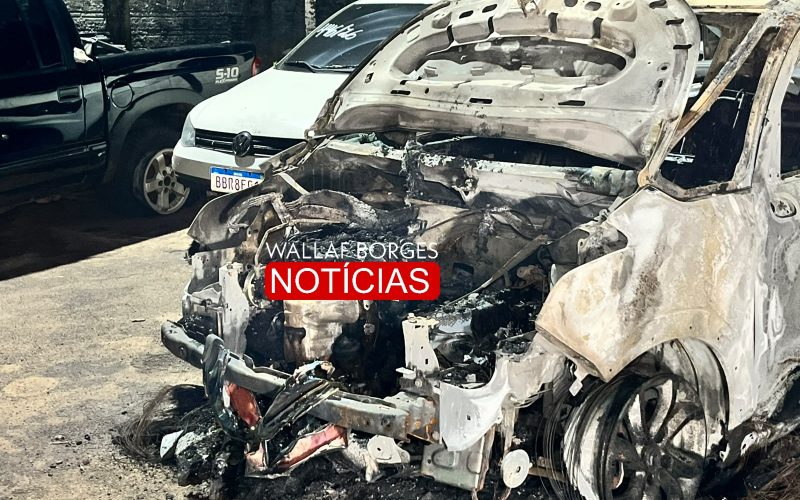 Carro suspeito de dar apoio a furto de R$ 2 milhões em joias e dinheiro é encontrado queimado em Sarandi