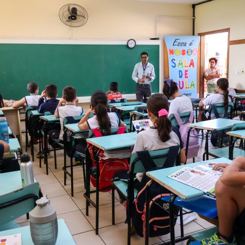 Educação financeira na infância: Procon Maringá já capacitou mais de 3 mil alunos sobre consumo consciente